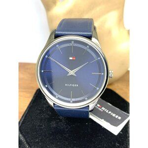 Tommy Hilfiger Men's Watch 1710467 Quartz Blue Dial Gunmetal Leather Strap 40mm